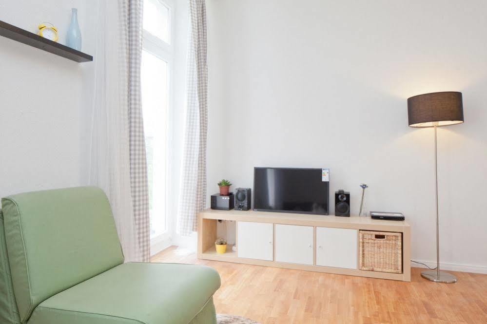 Apartment Uthman Berlin-Neukoelln Bagian luar foto